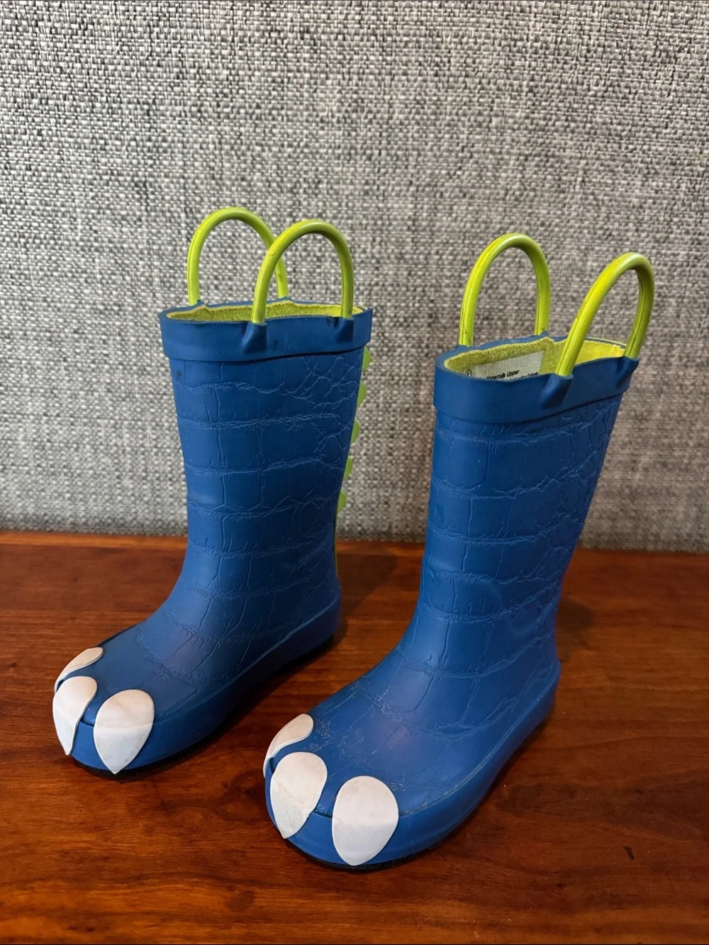 Cat and Jack Toddler Boys Blue Dinosaur Rain Boots with Lime Pull Loops Size 5